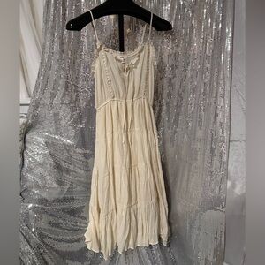 Mine, Cream Spaghetti Strap Dress sz L🌻